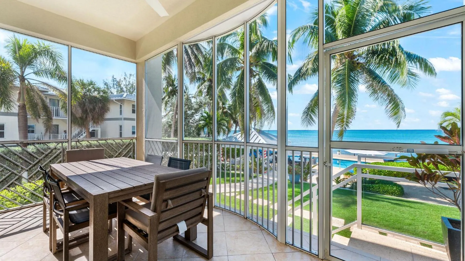 South Bay Beach Club 1 - 2 Bedroom 2 Bathroom Unit Dog City